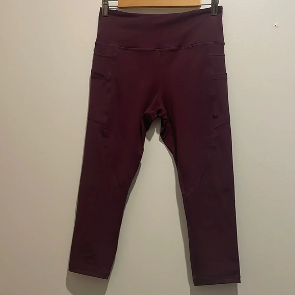 Zyia Active Plum Capris - Picture 1 of 4
